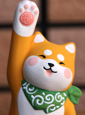 龙虎作陶制举手招福车载桌面装饰