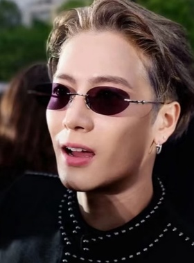 王嘉尔同款无框紫色小椭圆墨镜潮