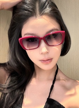 大框方形猫眼红色高级感太阳眼镜