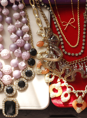 欧美粉绿蝴蝶复古打标锁骨项链