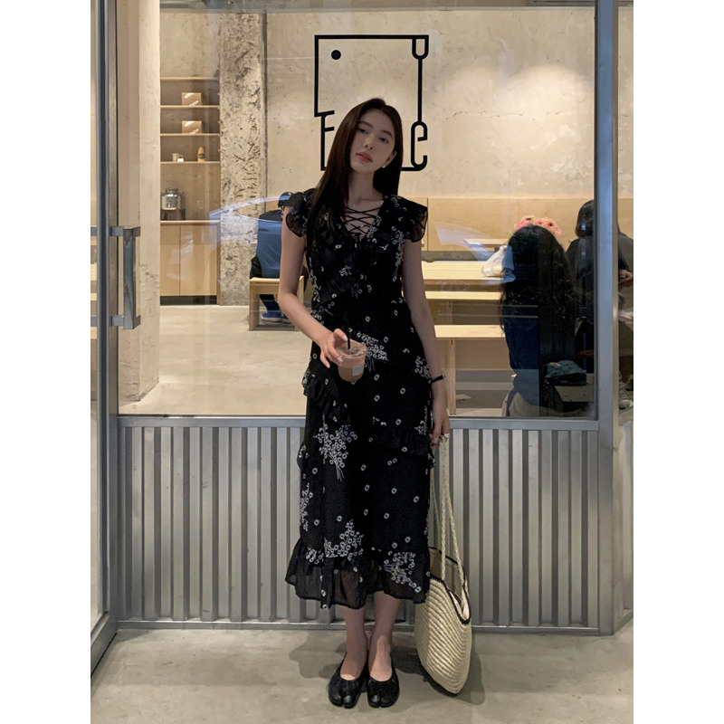 Halo Luu高级感黑色碎花连衣裙女夏季小飞袖法式收腰显瘦气质长裙