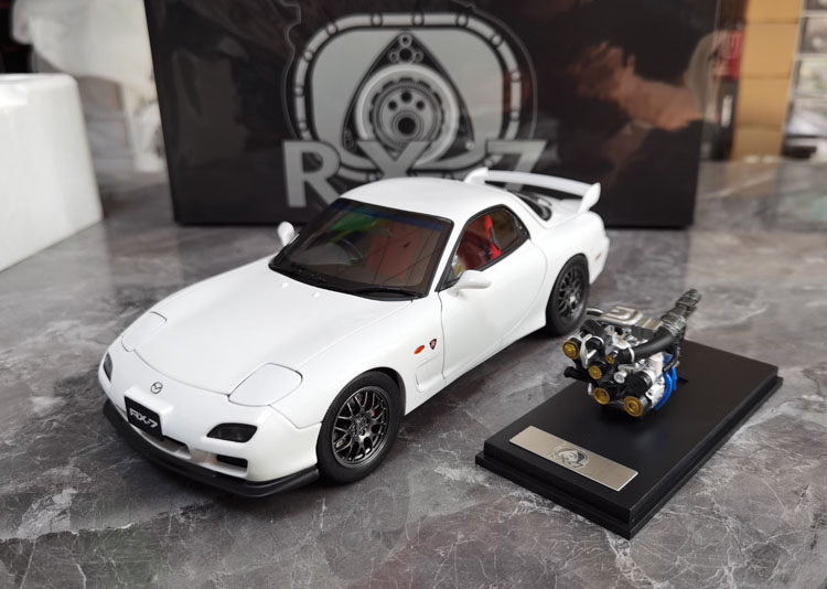 POLAR MASTER 1：18 马自达RX7 SPIRIT R 合金汽车模型 - 图3