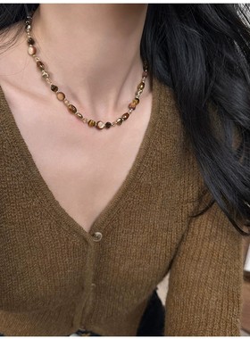 美拉德轻奢小众咖色珍珠项链串珠高级感天然虎眼石锁骨项链女批发