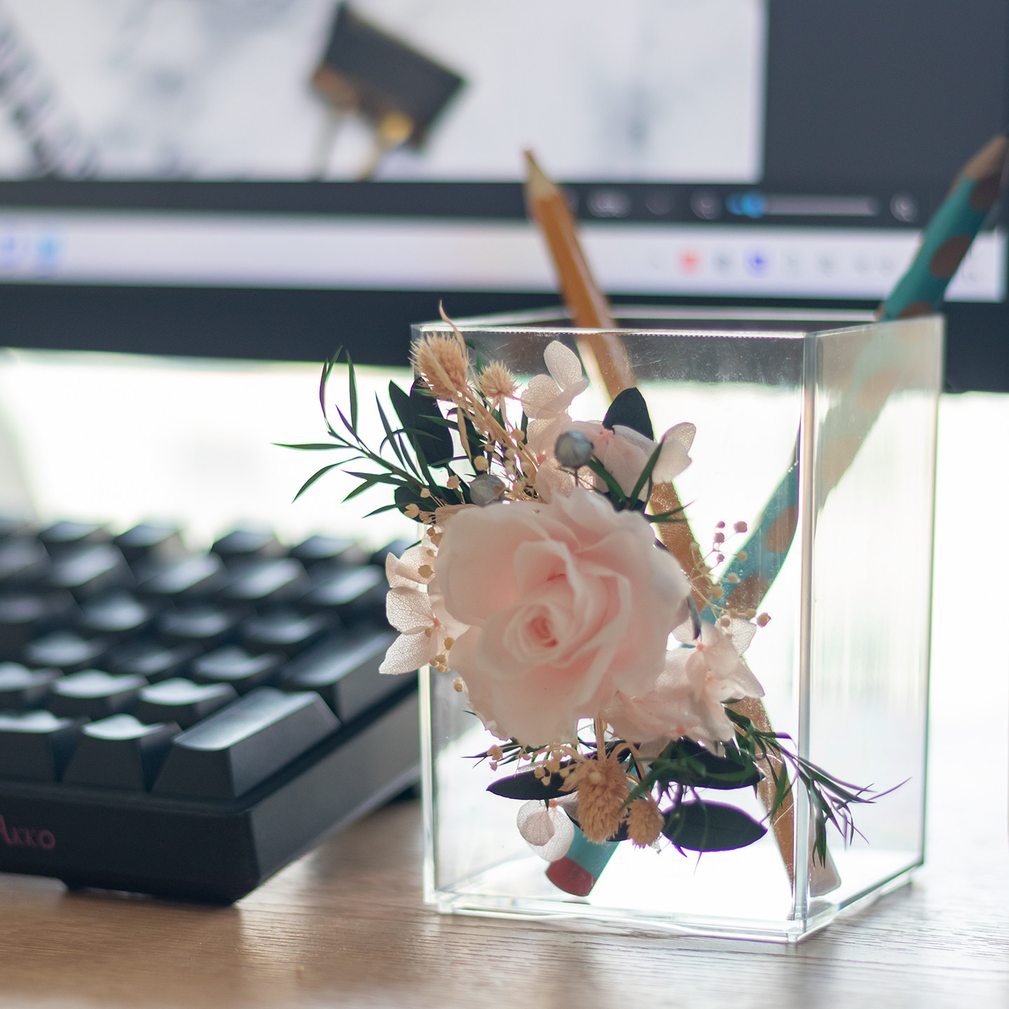 永生花艺沙龙透明笔筒办公桌面三八节团建活动干花DIY手工材料包,淘宝优惠券,粉丝福利购,淘宝优惠卷