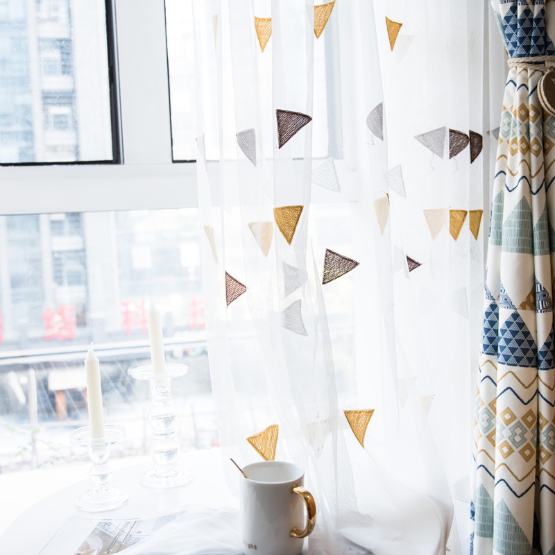 窗帘新款图案格子北欧遮光几何棉麻布蕊客厅三角形配纱卡通儿童房