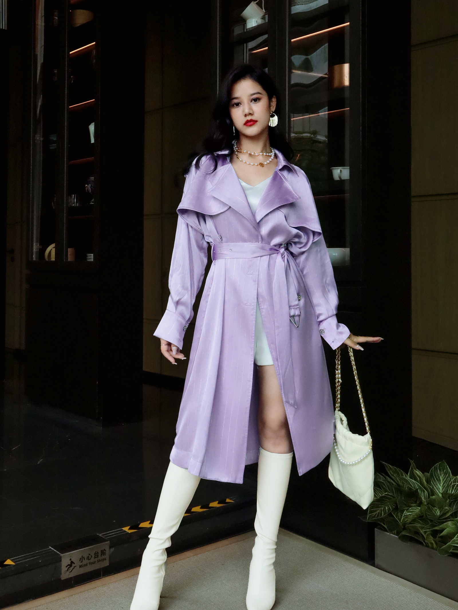 轻奢淡紫色长款风衣气质双排扣光泽感银丝条纹高级缎感秋季外套女
