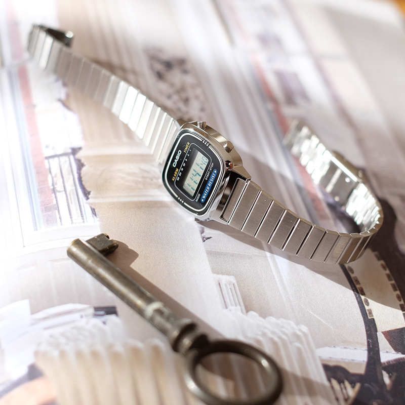 Casio卡西欧女表复古防水闹钟手表电子表小方块金表LA670WA-1D - 图1