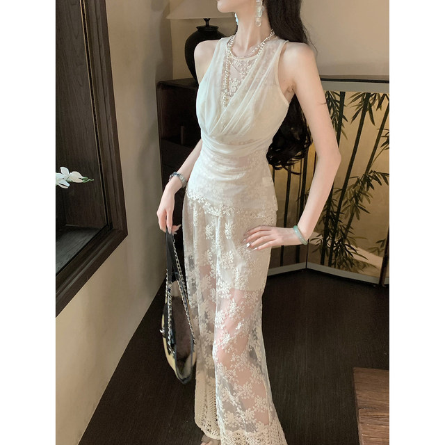 Sun Yaqiao Yirenruxue summer crocheted sleeveless stretch mesh embroidered vest swing collar top for women