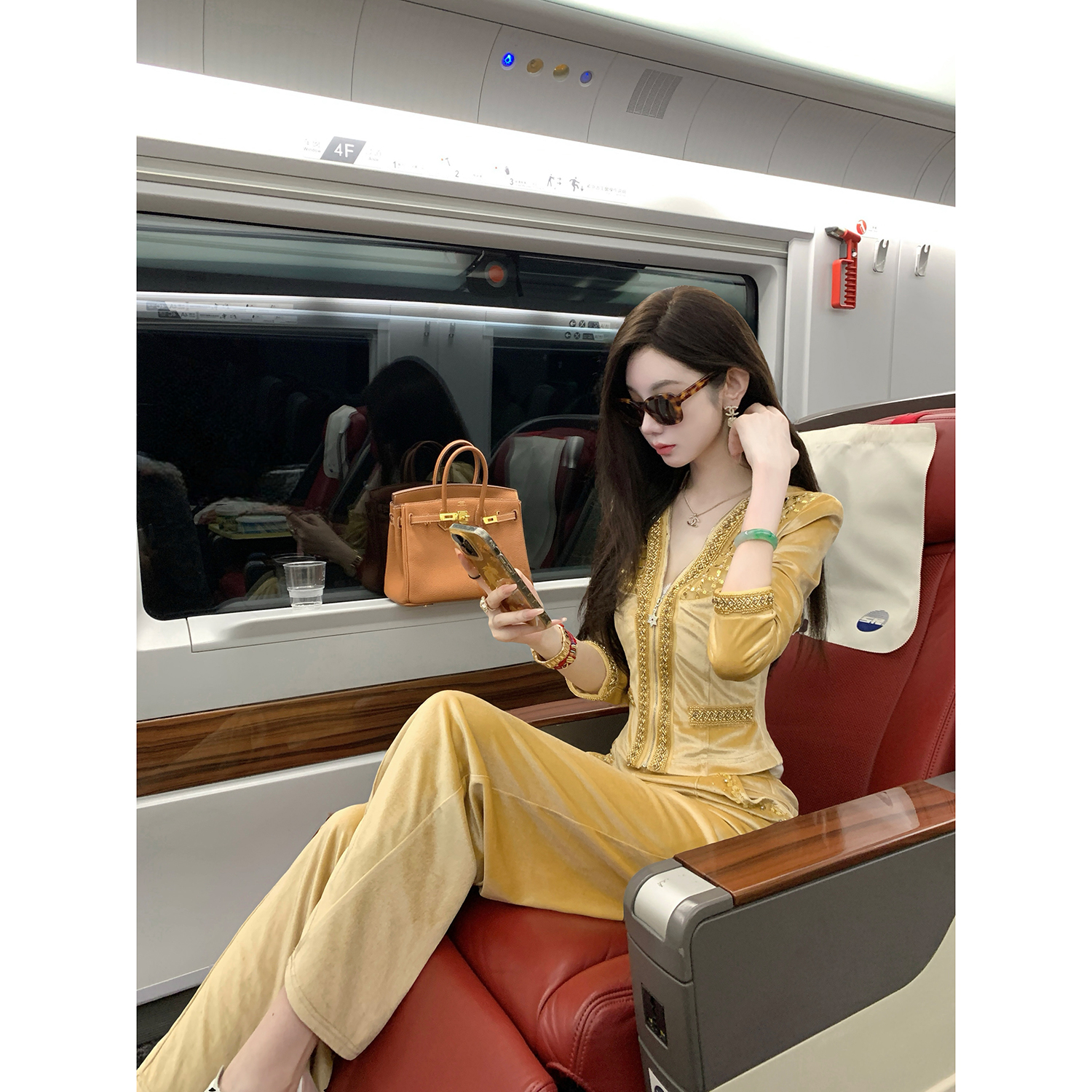 Sun雅乔 秋冬时尚运动休闲连帽修身卫衣外套阔腿裤丝绒两件套装女 - 图0