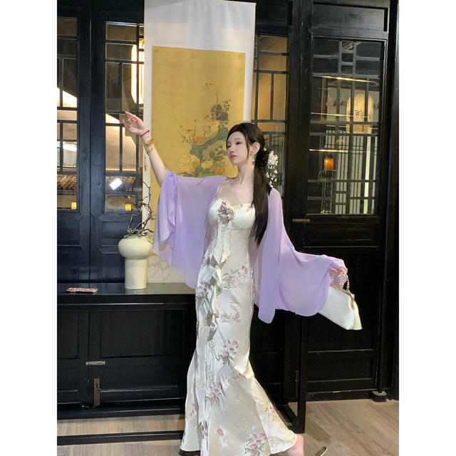 Sun Yaqiao peach ສາຂາພາກຮຽນ spring summer ເຮໂຣ bias ຕັດສີມ່ວງ floral ໂບດອກ suspender dress