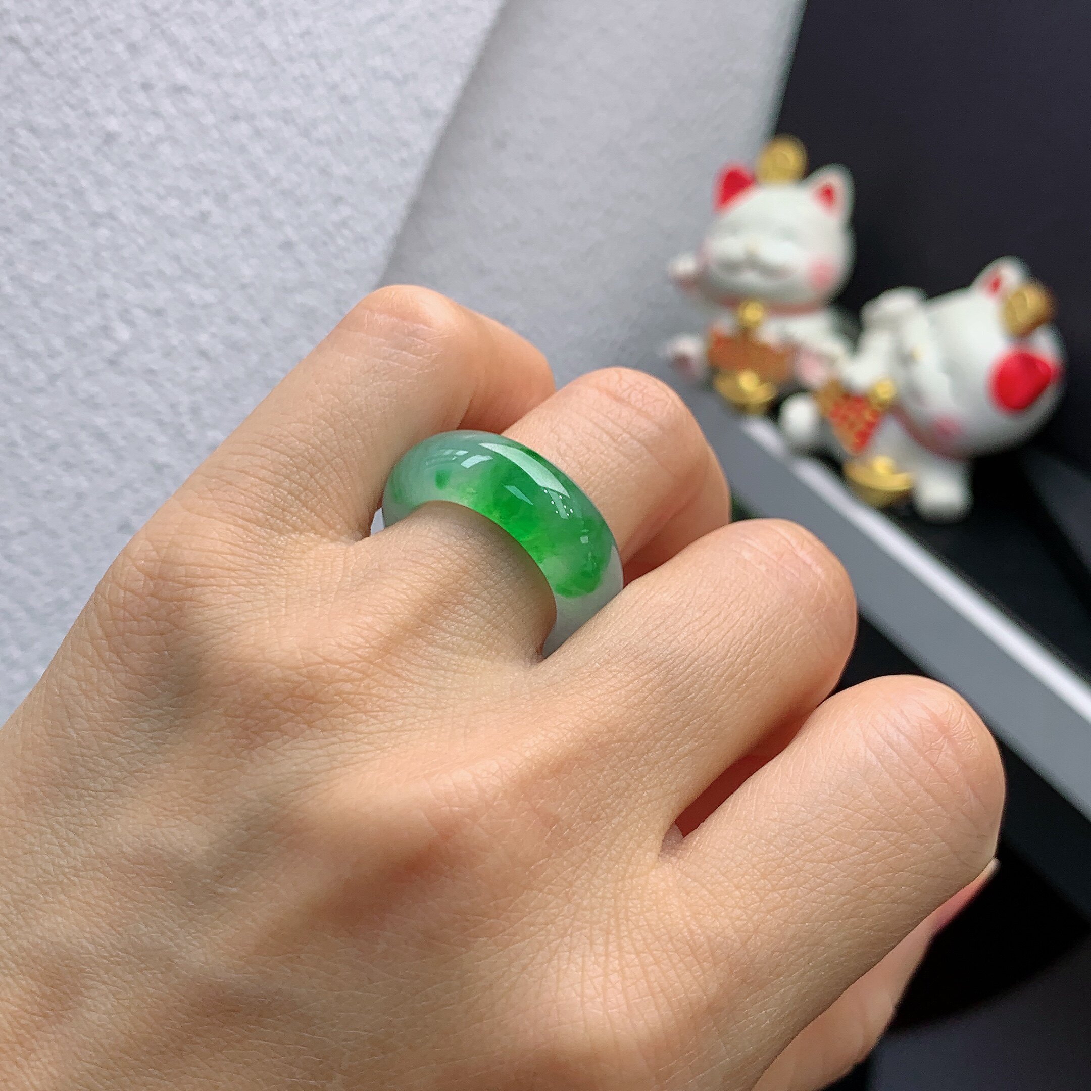 12-13 circle mouth Burmese natural jade A small wide version ice spicy sun green ring A1150#