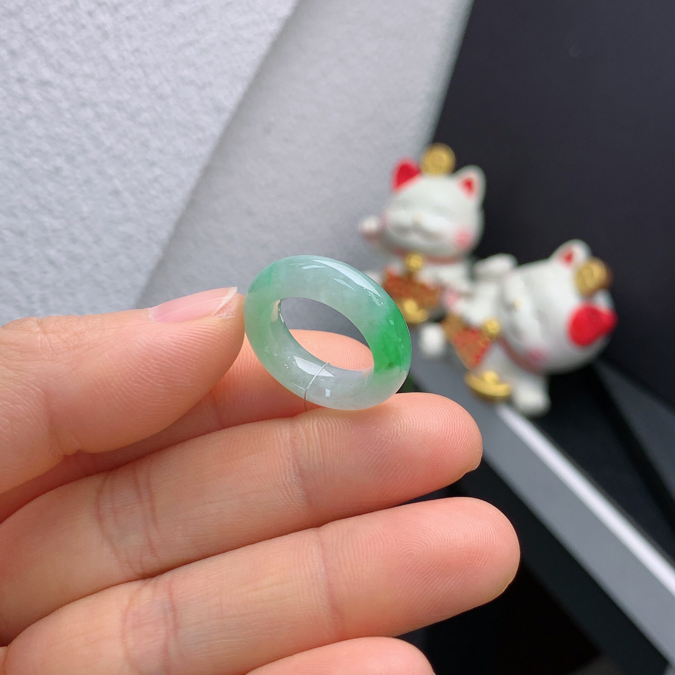 5-6 circle Burmese natural jade A goods ice floating green ring 200#
