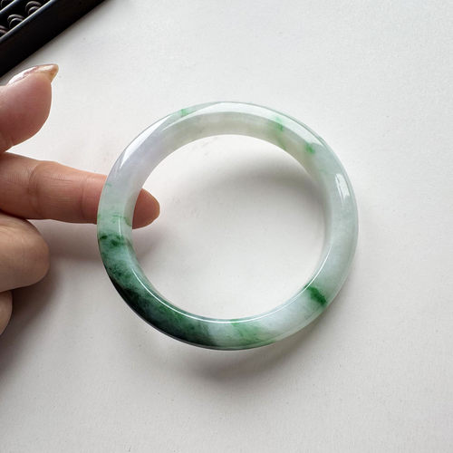 翡翠林 年轻秀气阳绿飘花翡翠手镯57缅甸天然A货冰糯种墨绿细玉镯 - 图1