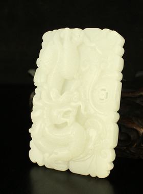 天然新疆精工雕刻把件送证书