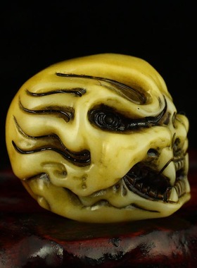 天然精雕把件新疆和田玉送证书