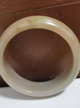 佘太翠常规糖镯半壁玉手镯62圈（微瑕）女饰品民族风现货不退换秒