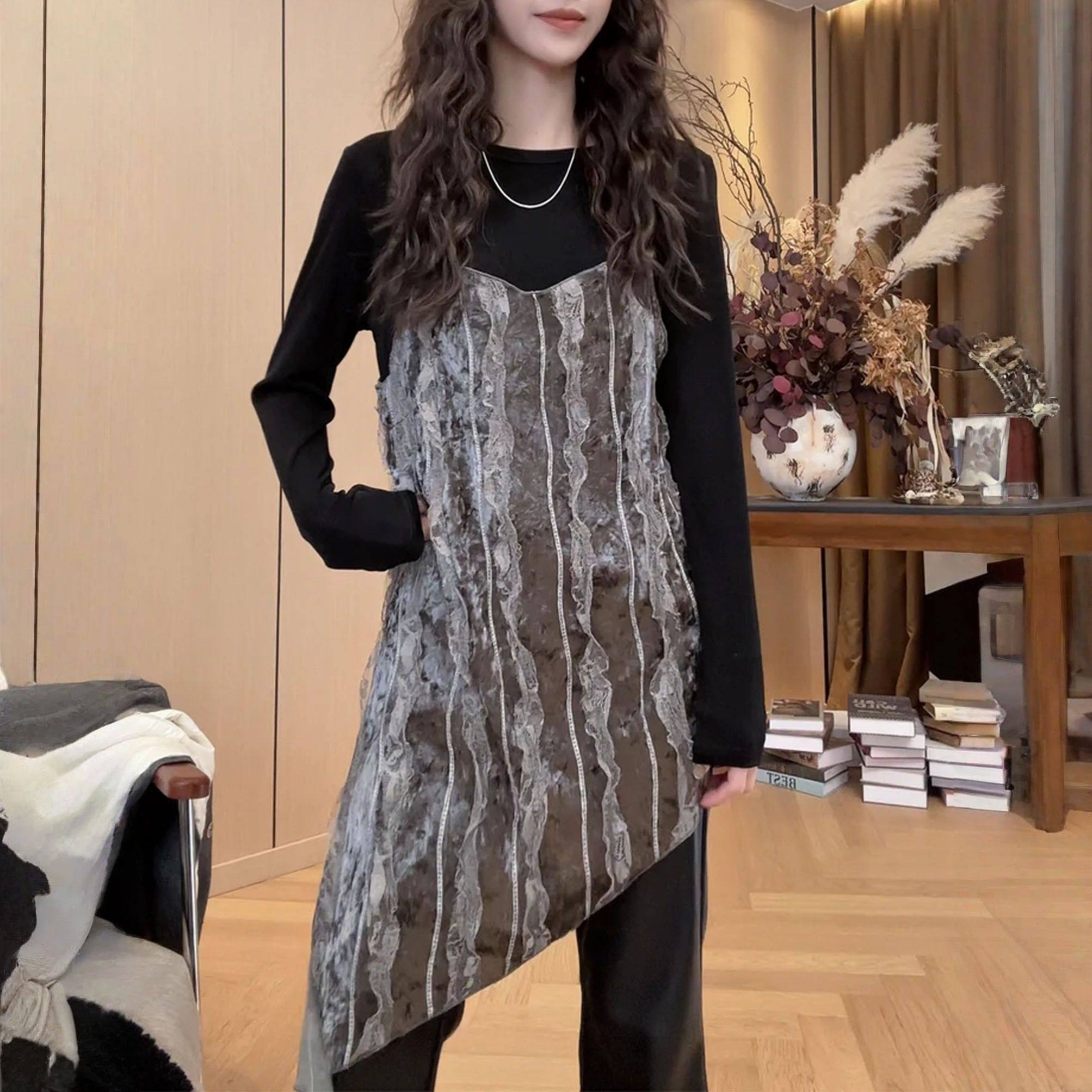 韩系时尚休闲百搭吊带裙2026春季新款洋气不规则显瘦V领丝绒裙子,淘宝优惠券,粉丝福利购,淘宝优惠卷