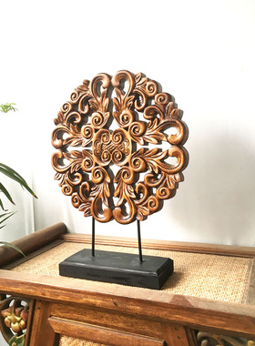 玄关实木雕刻兰纳纹理摆设装饰