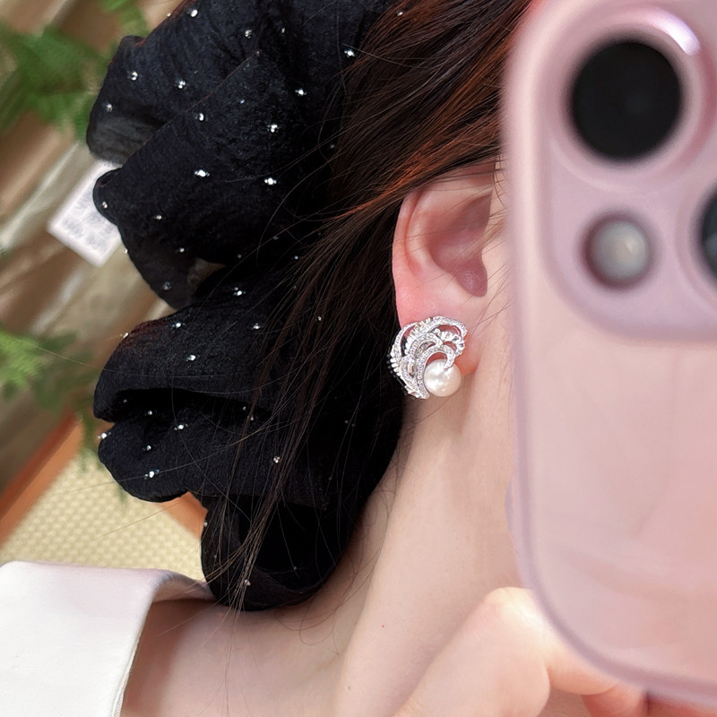 【浅小屋】羽翼。M家同款纂刻羽毛设计8~8.5mm正圆淡水珍珠耳钉女,淘宝优惠券,粉丝福利购,淘宝优惠卷