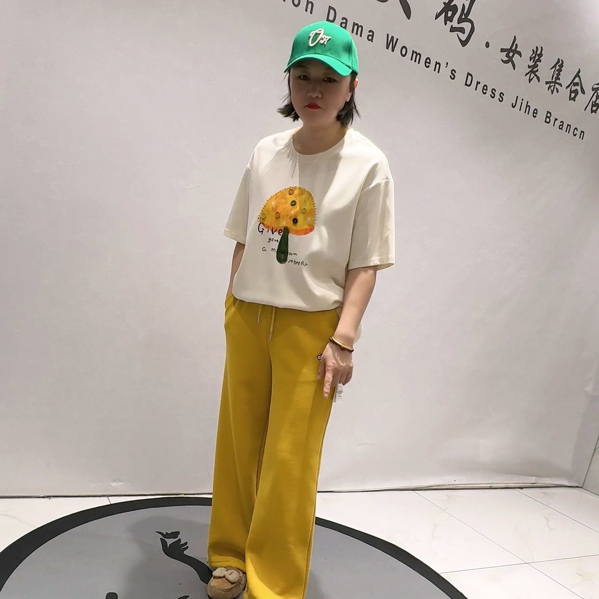 1622女权贵族年货春款新品半落肩减龄遮肉一手长T恤衫加大码女装,淘宝优惠券,粉丝福利购,淘宝优惠卷