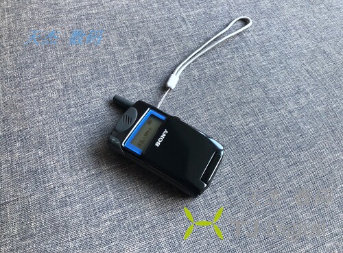 Sony/索尼CMD-Z18  Z18 原装收藏之选 经典翻盖 时尚小巧功能正常 - 图3