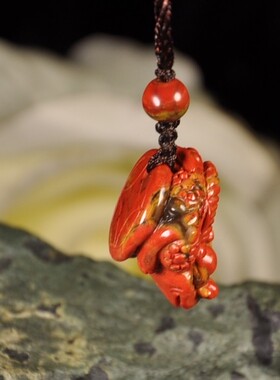 缟玛瑙三足金蟾蟾挂件吊坠项链