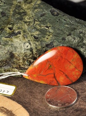 毛衣链鸡血红水滴吊坠北票战国红