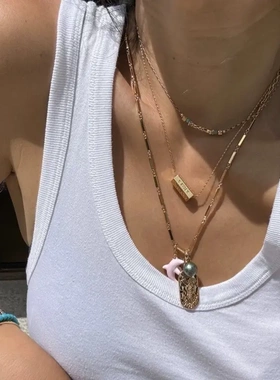 夏季港风婴儿粉海豚配美人鱼金牌吊坠项链女小众高级度假感锁骨链