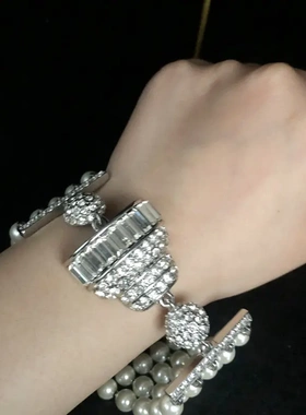 法式优雅复古风多层琉璃珍珠手链立体设计镶满钻轻奢重工百搭手镯