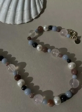 时尚巴黎莫兰迪色系天然石撞色珍珠项链女轻奢日常度假风锁骨链