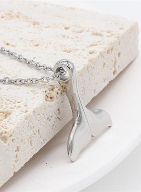 时尚钛钢项链海豚尾巴鲸鱼吊坠