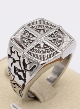 时尚钛钢男款戒指 欧美个性复古十字架罗盘钛钢戒指指环