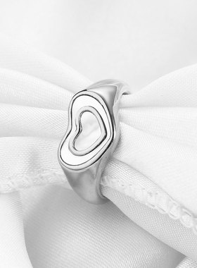 时尚钛钢戒指 欧美INS镶贝壳双心爱心戒指指环 心形钛钢戒指指