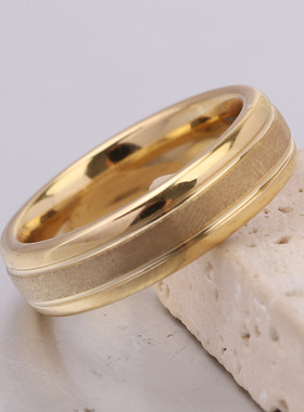 时尚简约中间拉丝哑光双边亮面钨钢戒指情侣对戒指防剐蹭钨金戒指