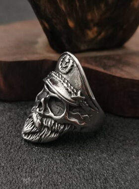 时尚风骷髅头钛钢戒指