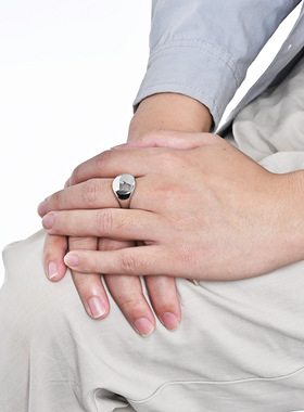 时尚钛钢戒指欧美亮面光面14mm圆形印章戒指尾戒简约钛钢戒指指环