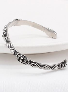 时尚钛钢手镯 欧美做旧红钻皇冠开口手镯 男女通用钛钢手镯