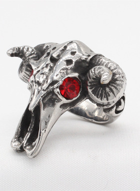 时尚钛钢男款戒指 欧美复古红色钻眼睛羊头骨钛钢戒指指环