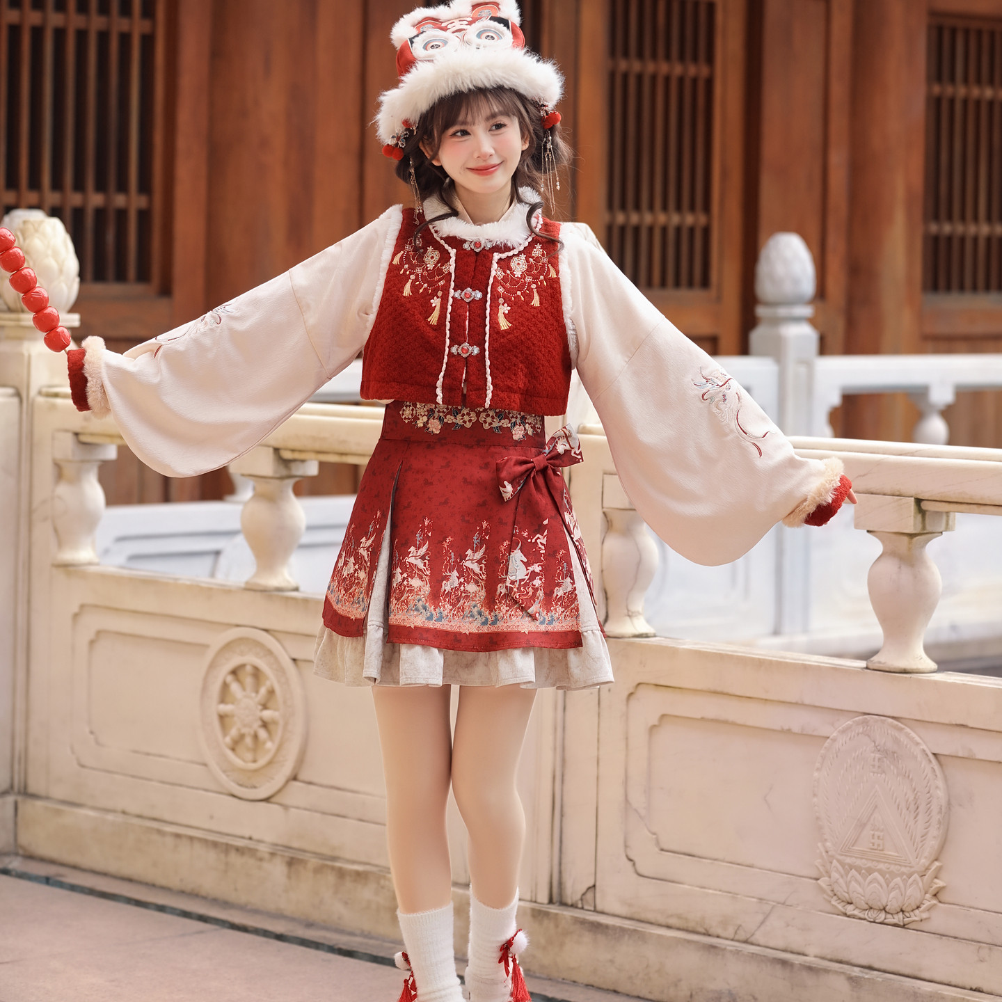 森女部落新年红国风加绒重工刺绣马甲女2025新款新中式背心套装冬,淘宝优惠券,粉丝福利购,淘宝优惠卷