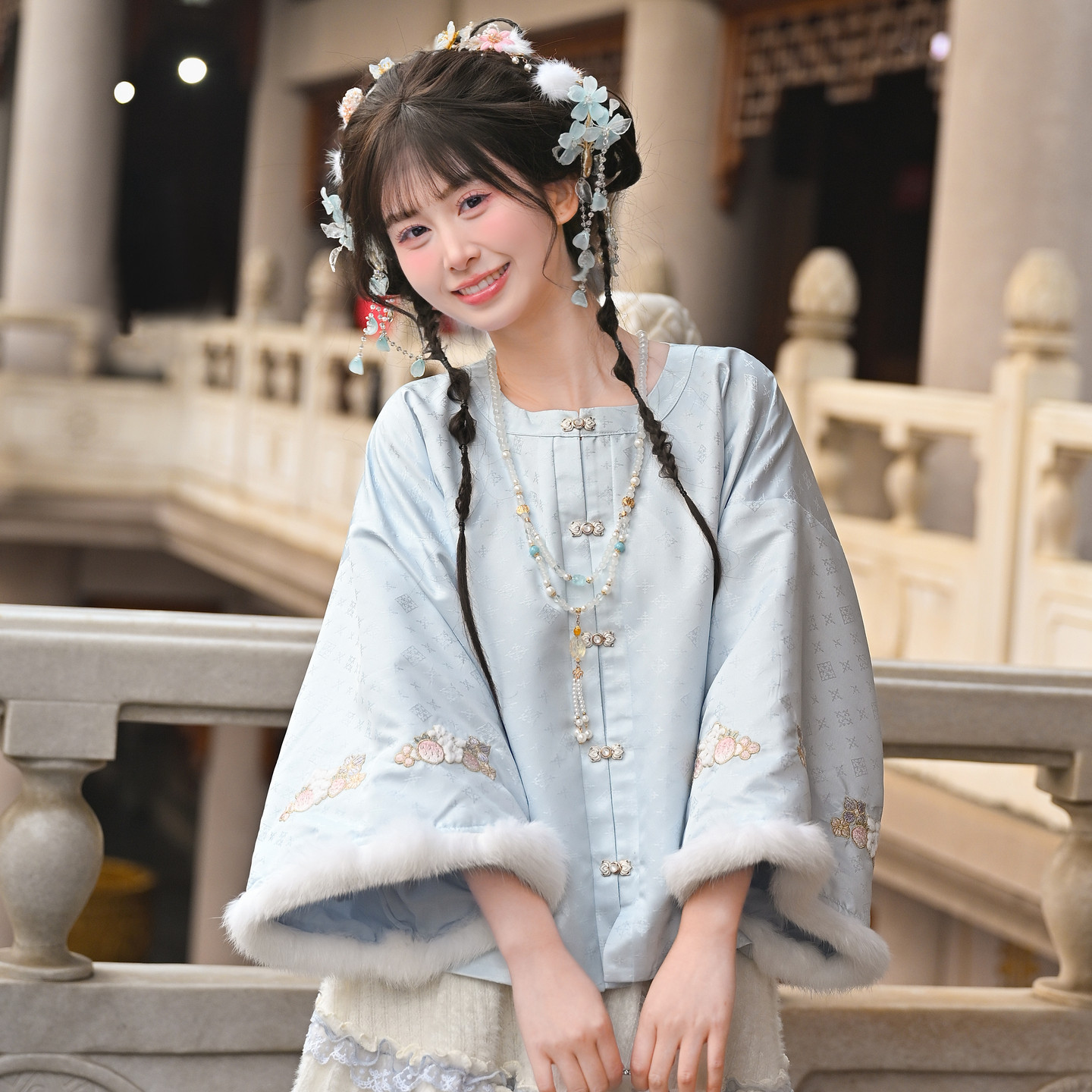 森女部落汉服套装浅蓝长衫毛绒马甲蕾丝半裙刺绣毛绒领汉服套装,淘宝优惠券,粉丝福利购,淘宝优惠卷