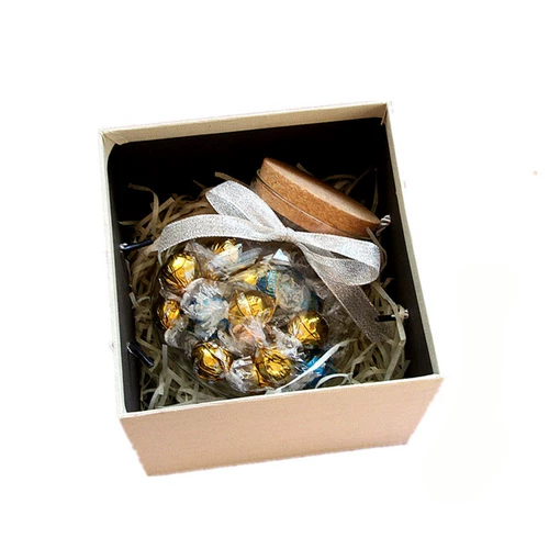 Баллон -конфеты танк с закусками сухой фрукты