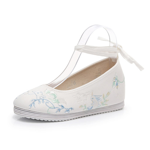 2018春夏新款老北京布鞋女古风鞋子汉服配鞋中国风古装绣花鞋单鞋 - 图3