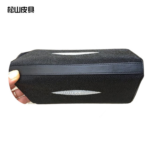 正品珍珠鱼皮手拿钱夹男女通用单拉链魔鬼鱼皮钱包真皮手机包 - 图1
