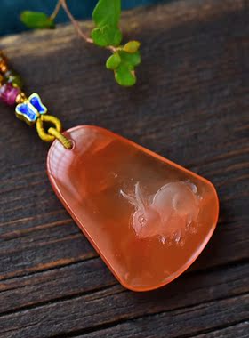 红水晶生肖兔吊坠兔毛雕刻挂件项链十二属相本命年款饰品礼物