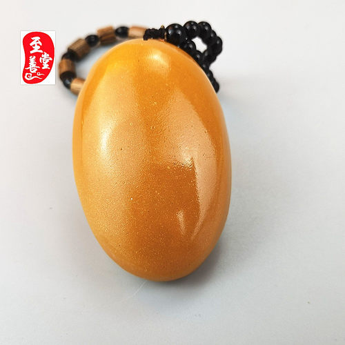 仿寿山石雕田黄色石粉手把件一帆风顺挂绳随机送 - 图0