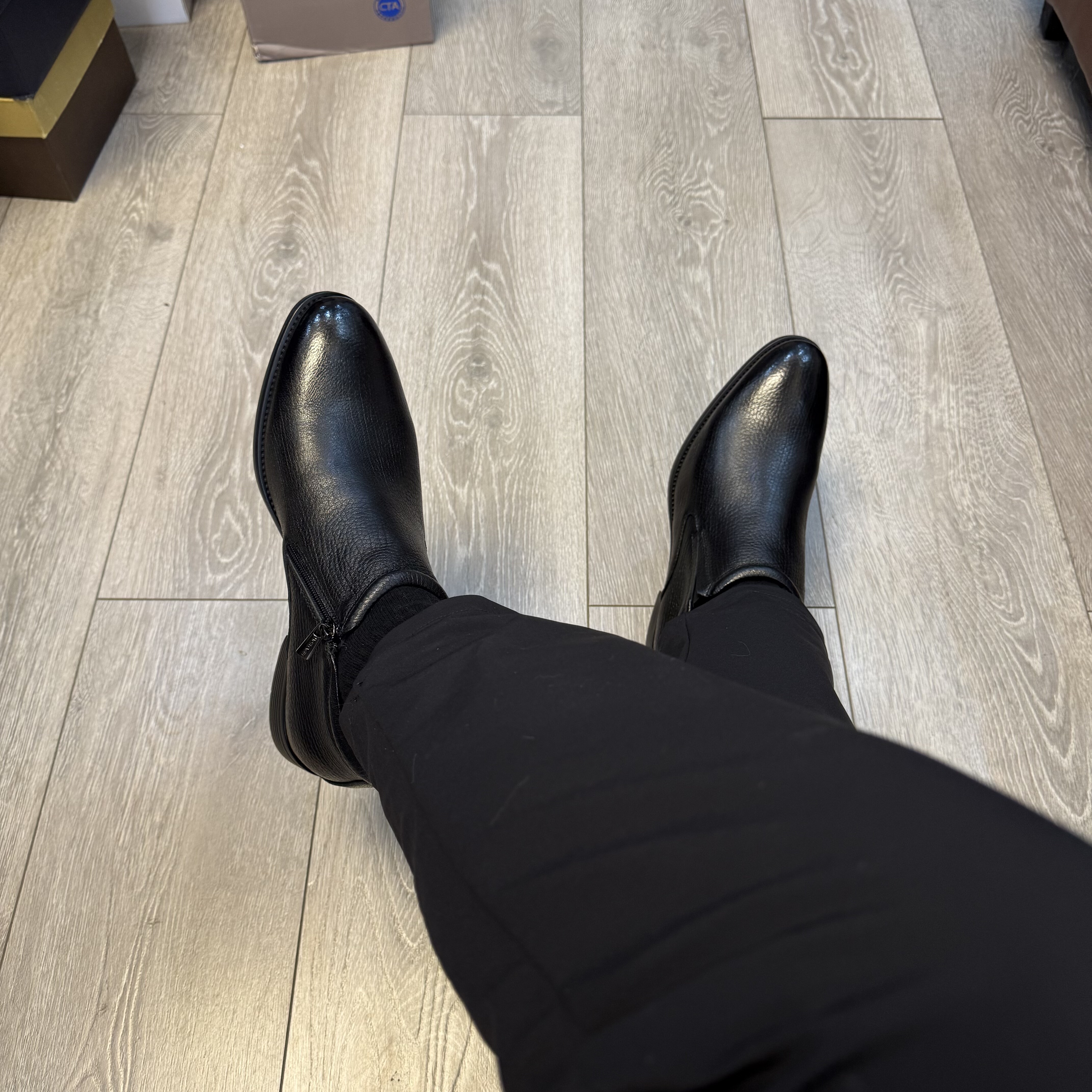 少见英伦风撤柜法国品牌高端男士切尔西短靴进口头层羊皮轻底GY12,淘宝优惠券,粉丝福利购,淘宝优惠卷