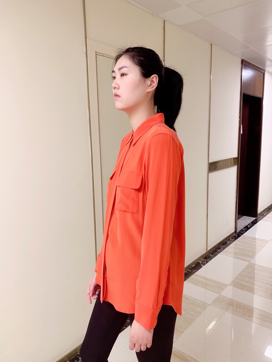 LS EQUIPMENT正品18姆米真丝双绉百搭经典双口袋暗门禁衬衫女 - 图2