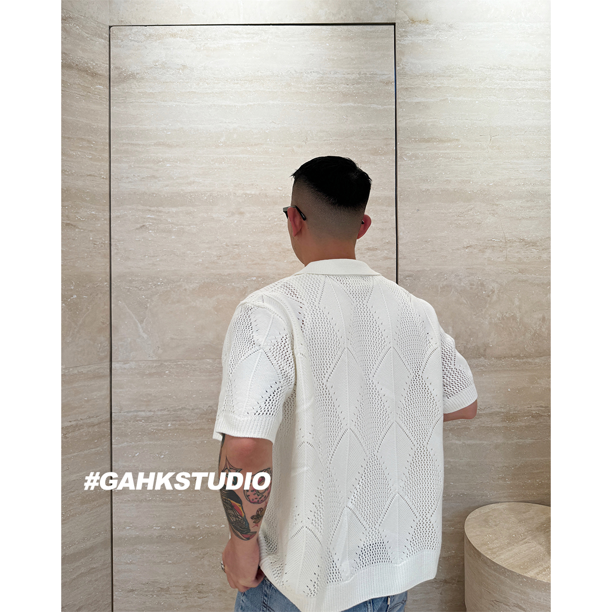 GAHKSTUDIO「曼哈顿假日」老钱针织镂空短袖衬衫 - 图1