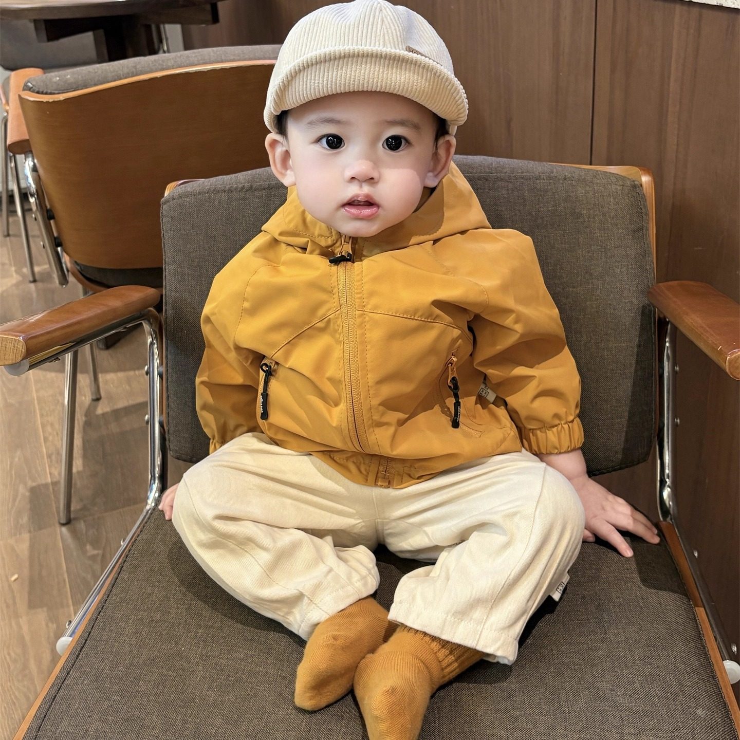 男宝洋气秋冬小套装潮帅气时髦婴儿冲锋衣外套网红弯刀裤分体两件,淘宝优惠券,粉丝福利购,淘宝优惠卷