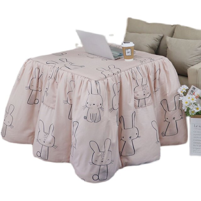 The fire-baking table cover is thickened